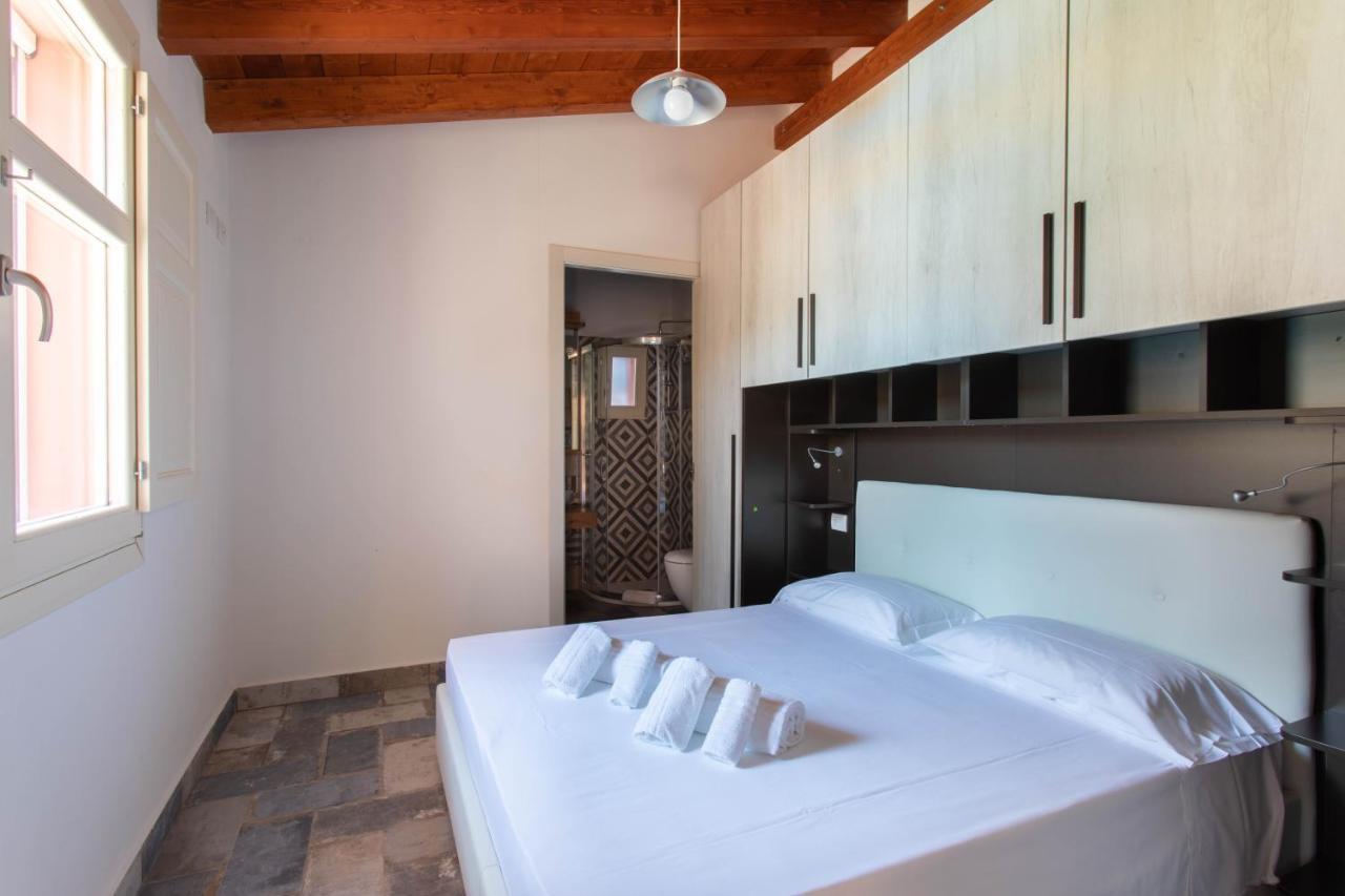 Maison Belle Epoque & Suites โอริสตาโน ภายนอก รูปภาพ